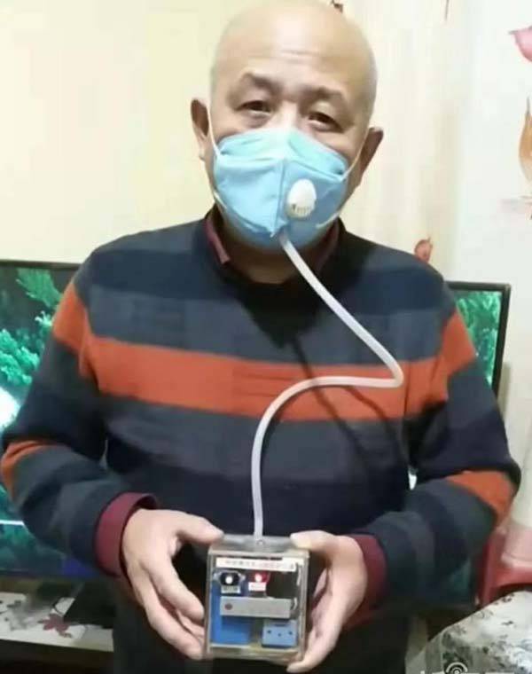 配备了qy球友会和扩音装置的防病毒口罩 配备了qy球友会和扩音装置的防病毒口罩